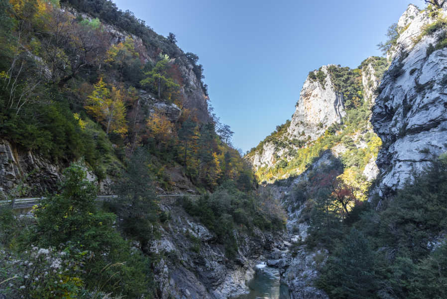 Huesca - parque nacional de Ordesa y Monte Perdido - valle de Añisclo 08 - cañon de Añisclo - desfiladero de las Cambras.jpg